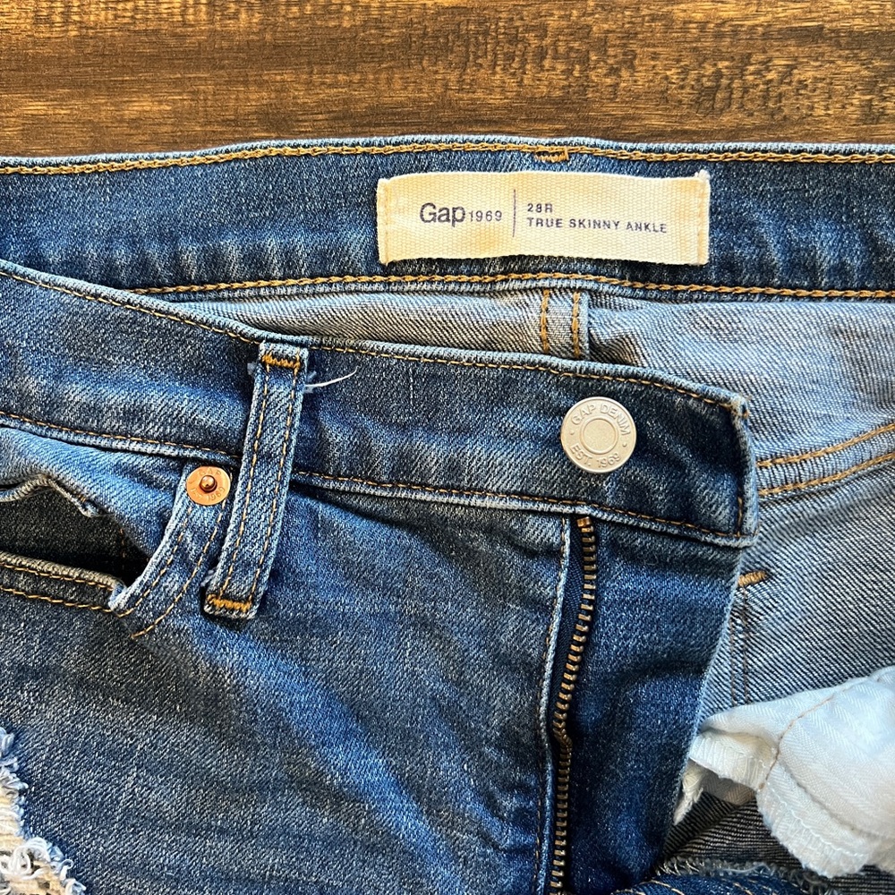 Distressed Blue Jeans - Picture 4 of 5
